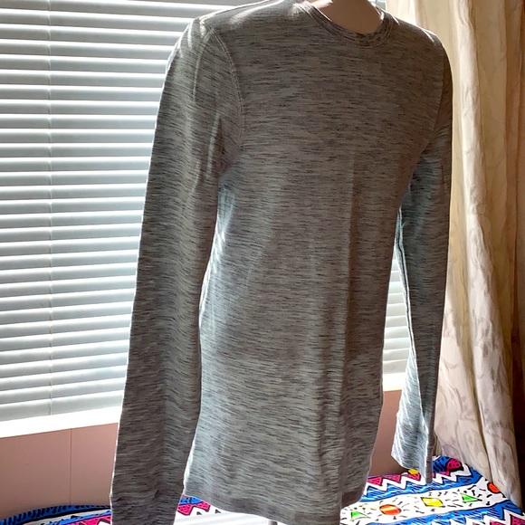 Men’s lightweight long sleeve pullover not worn - Picture 6 of 8